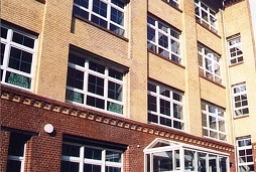 Siedziba uczelni przy Lahnstrasse /fot. ZPSB/ 