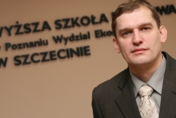 Marek Dylewski, dziekan Wydziału Ekonomicznego WSB w Szczecinie /fot. mab/ 