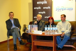 Piotr Wachowicz (UM Szczecin), Wojciech Siudmak, Małgorzata i Edward Gardasiewiczowie /pt 