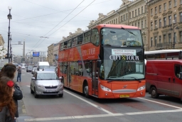 Autobusy CityTour są wygodnym środkiem transportu między najważniejszymi zabytkami /fo 