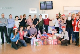 Pracownicy Bridgestone Stargard zaangażowali się w akcję Zostań Świętym Mikołajem  /fot.: archiwum / 