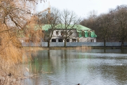Grand Park Rusałka powstaje na fundamentach znanej w przedwojennym Szczecinie restauracji Haus am Westendsee, nad jeziorem Rusałka  /fot.: ak / 
