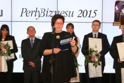 Prof. Aneta Zelek i laureaci wyróżnień w kategorii Osobowość Biznesu 2015  /fot.: ABES / 