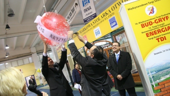 Balon symbolizujący kryzys przekłuli razem organizatorzy i wystawcy 