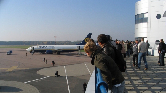 Samolot Ryanair na lotnisku w Goleniowie /fot. mab/ 