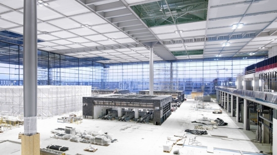 Budowa terminalu lotniska BBI /fot.: Alexander Obst/Marion Schmiedi / 