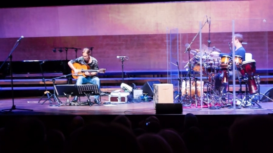 Al Di Meola podczas koncertu w szczecińskiej Filharmonii 27 maja /fot.: AK / 