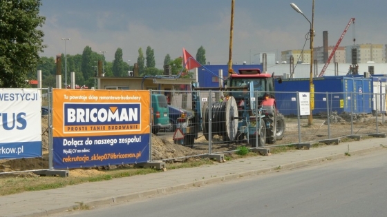 Plac budowy Bricoman przy Mieszka I /fot.: mab / 