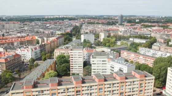 W Szczecinie na każde 10 tys. mieszkańców przypada ponad 1,6 tys. podmiotów gospodarczych. Większość z nich to mikro, małe i średnie przedsiębiorstwa /fot.: ak / 