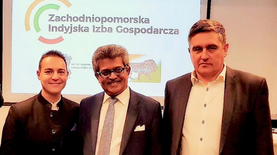 Na zdjęciu od lewej : prezes izby Mariusz Łuszczewski oraz wiceprezesi Amarendra Roy i Dariusz Staszewski /fot.: Mat. ZIIG / 
