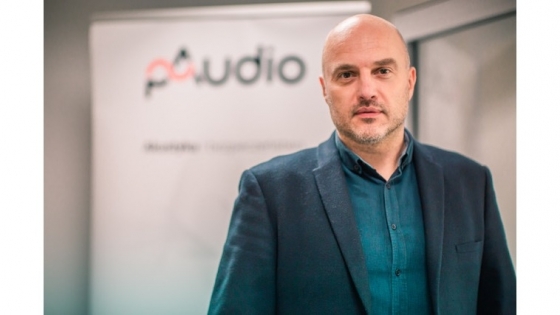 Jan Pacuk, współzałożyciel i prezes zarządu pAudio: Nasz potencjał tkwi w zespole, który tworzą nasi inżynierowie, wykwalifikowani specjaliści i pasjonaci akustyki. /fot.: mat. pAudio / 