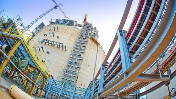 Budowa głównych obiektów terminalu LNG, czyli zbiorników magazynowych, jest na końcowym etapie /fot.: LNG / 