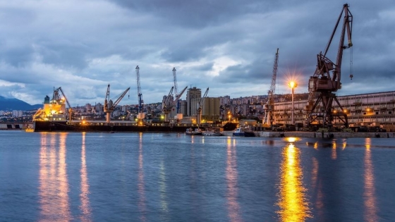 Port w Rijece. OT Logistics, jako jego udziałowiec, buduje pozycję lidera w korytarzu transportowym Bałtyk-Adriatyk /fot.: Shutterstock / 