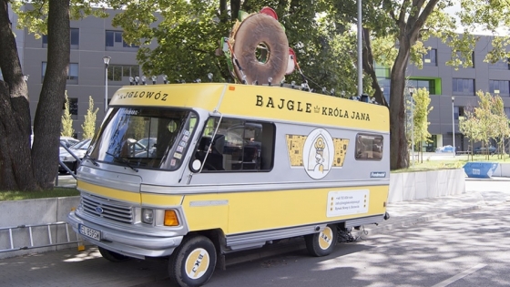 Bajglowóz, czyli food truck Bajgle Króla Jana przyjeżdża m.in. pod Technopark Pomerania /fot.: ak / 