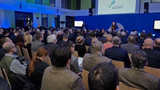 Uroczystość inauguracji Regionalnego Programu Operacyjnego Województwa Zachodniopomorskiego 2014-2020 odbyła się w czwartek, 26 marca, w Technoparku Pomerania. /fot.: Omaleńczuk/Smartlink  / 