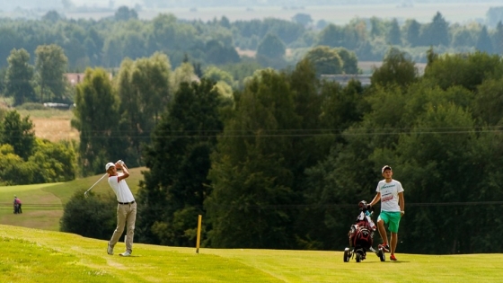 Adrian Kaczała, zwycięzca w kategorii hcp 0-5 /fot.: mab / 
